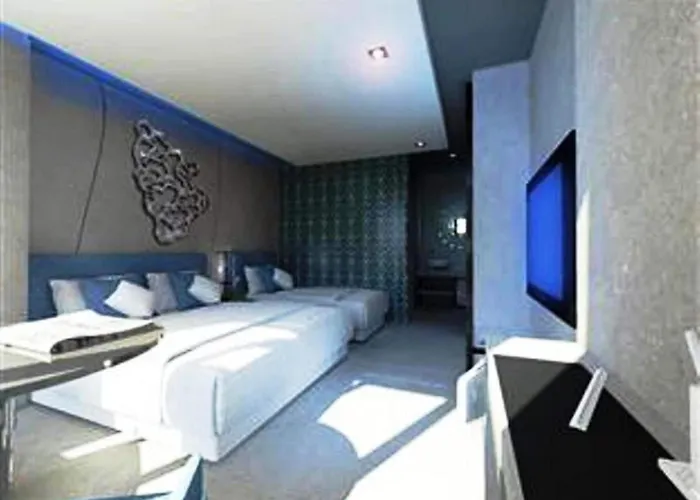 Blutique Hotel 3*