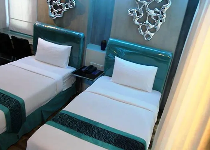 Blutique Hotel 3*